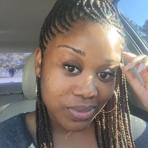 Meet your Posher, Lashundra